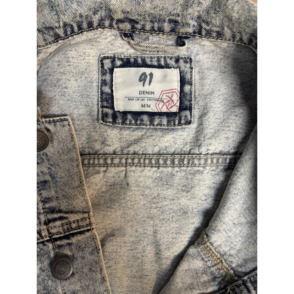 Men's Cotton-On Light Blue Stonewash Faded Trucker Jean Jacket Sz Medium - Picture 3 of 10